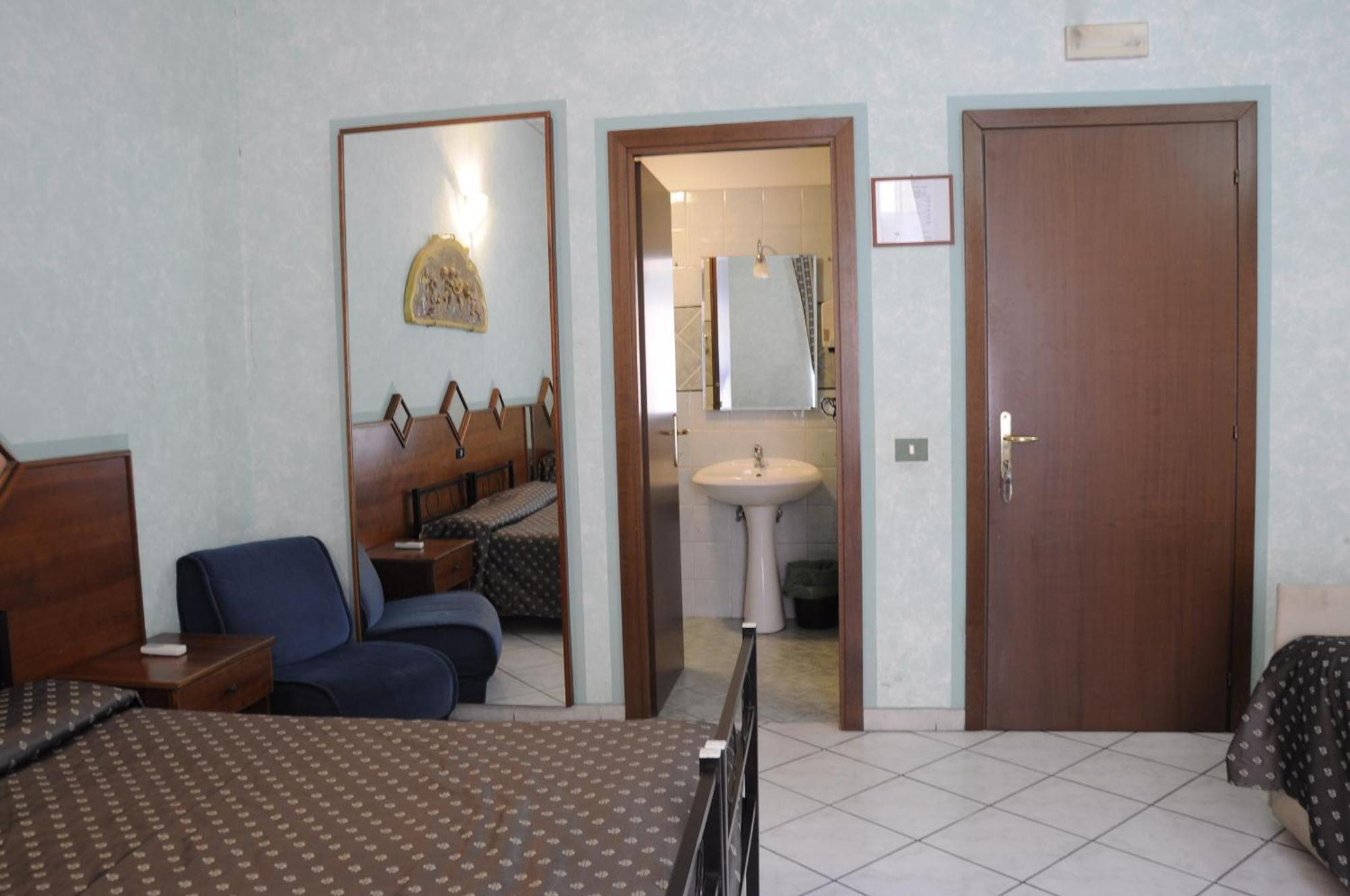Hotel Farini Rome Chambre photo