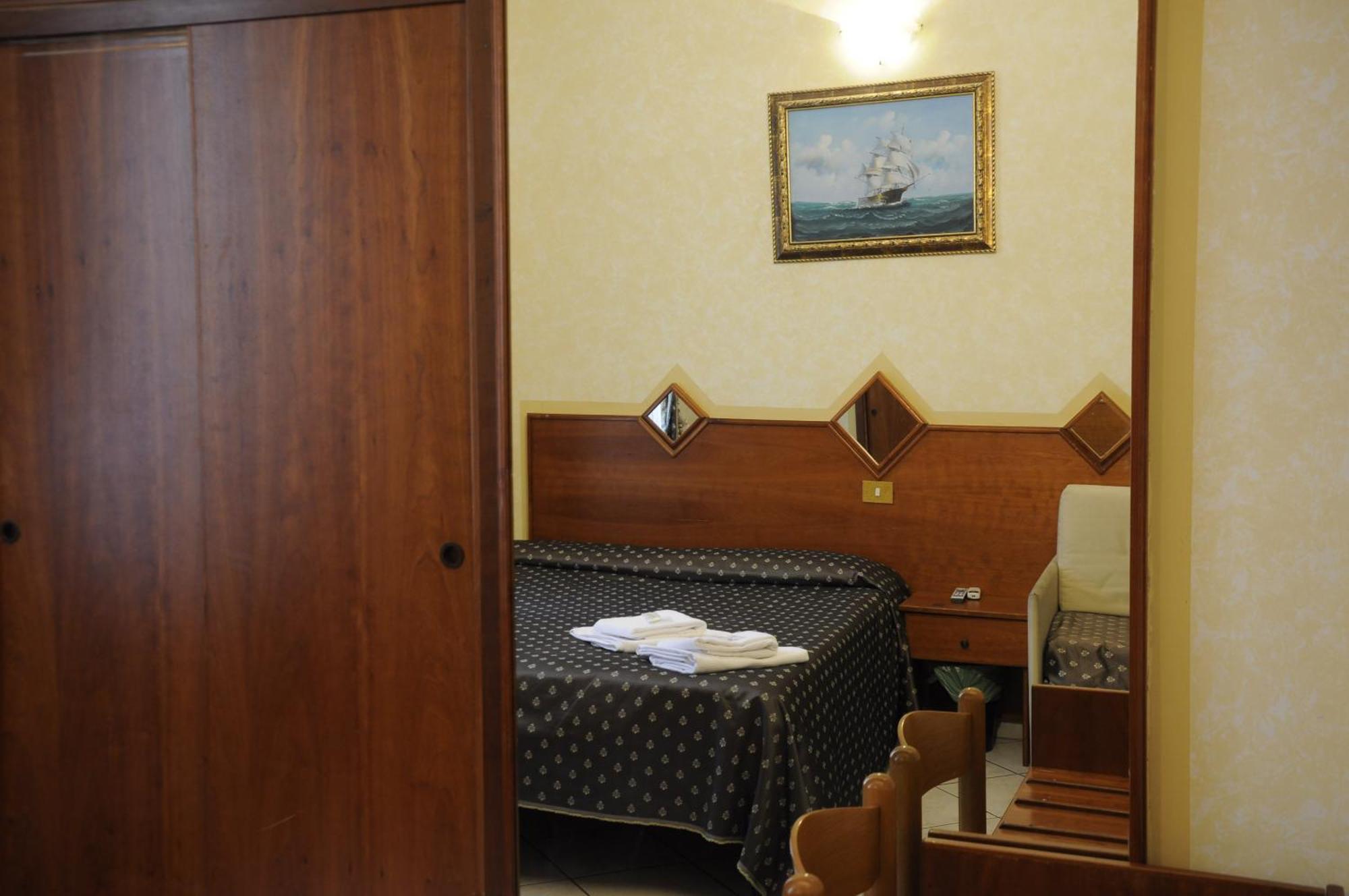 Hotel Farini Rome Chambre photo