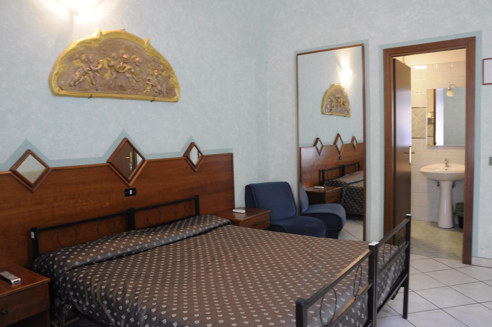 Hotel Farini Rome Chambre photo