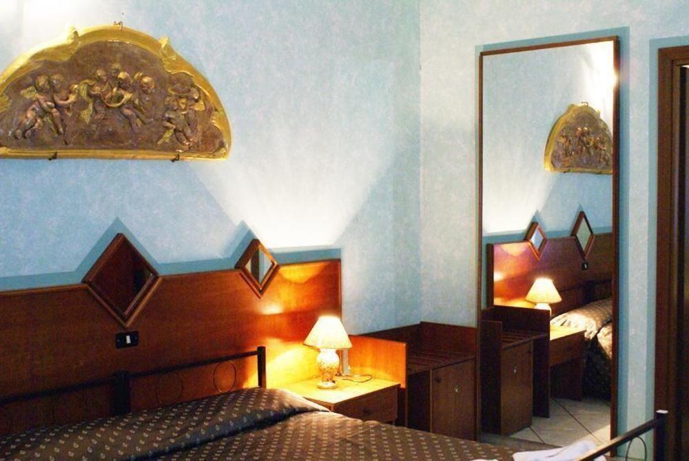Hotel Farini Rome Extérieur photo