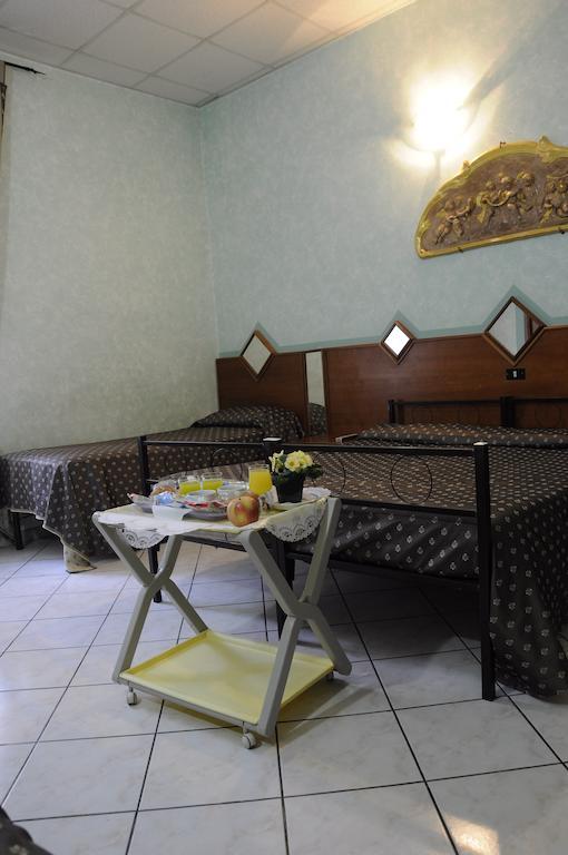 Hotel Farini Rome Extérieur photo